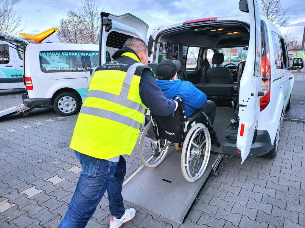 Krankentransport Fahrzeug Berlin